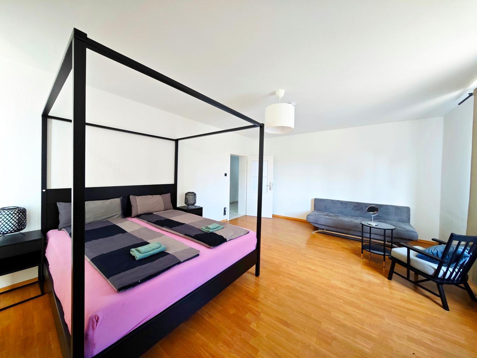 City House Neuss Buitenkant foto