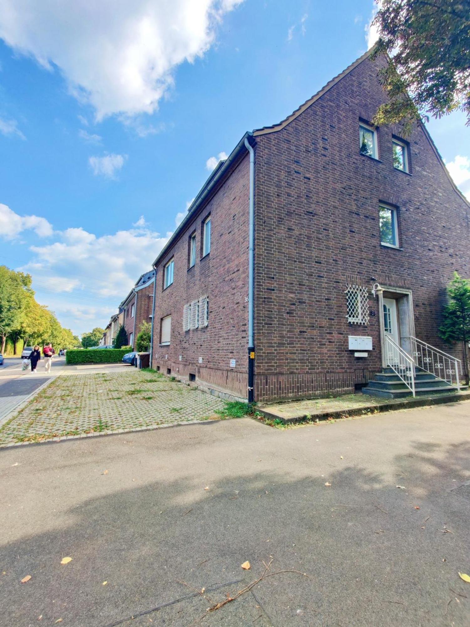 City House Neuss Buitenkant foto